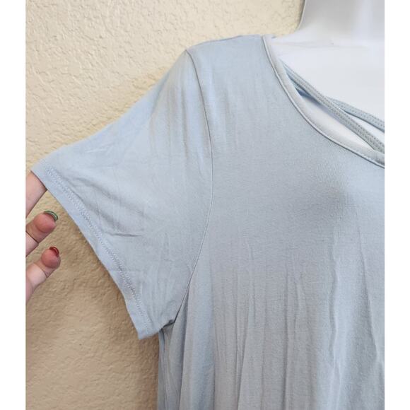 Terre Bleue Light Blue Shark Bite Hem Short Sleeves Top Large Lightweight Flowy - Picture 2 of 5